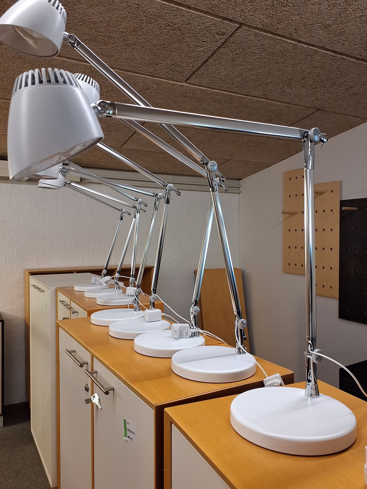 Skrivebordslampe, LED 6W, Designlampe - 9548